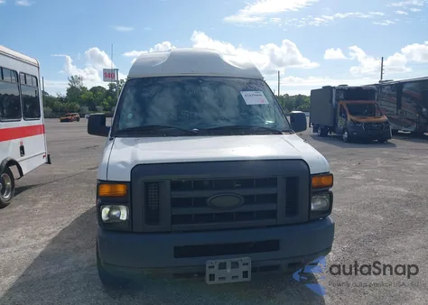2014 Ford E-250 Commercial z USA, uszkodzony, nr VIN 1FTNE2EW9EDB19424